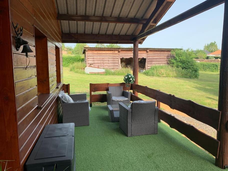 Chalet Le Montebello Bazeilles Bagian luar foto
